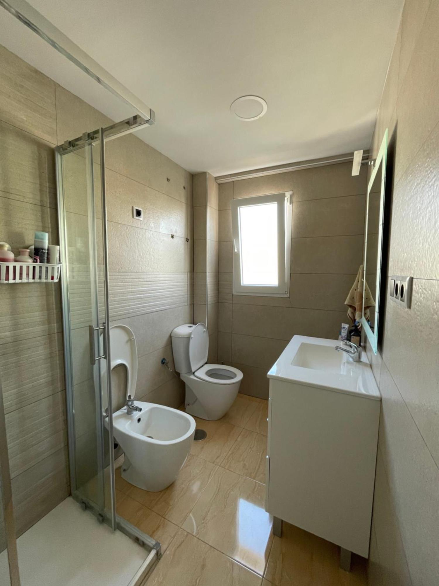 Habitacion En Piso Particular Sol Connect 알리칸테 외부 사진